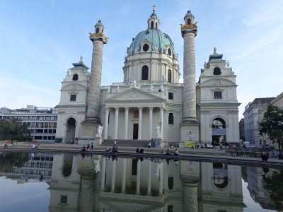 Kirche beim Resselpark