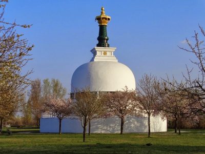 Pagode an der Donau