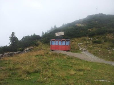 Historische Gondel auf der Filzenalm