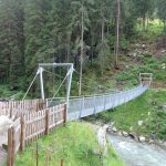 Hängebrücke am Tuxbach