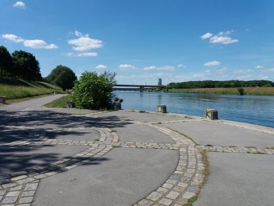 Am Ufer der Neuen Donau