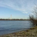 Dampfkraftwerk an der Donau