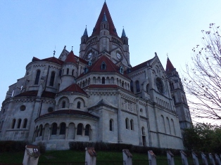 Kirche am Mexikoplatz