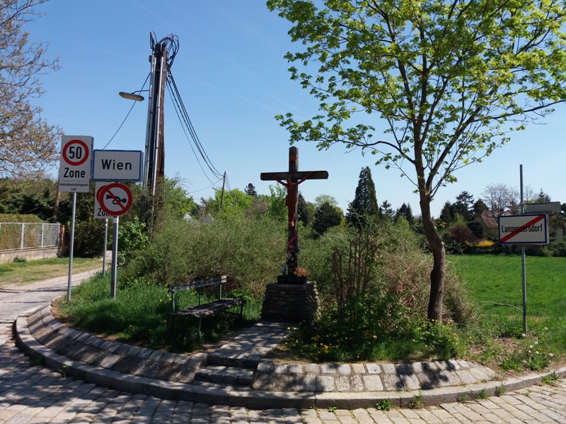 Kreuz unterm Klausgraben