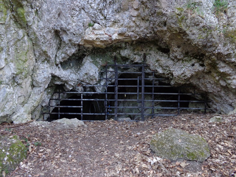 Dreidärrischenhöhle