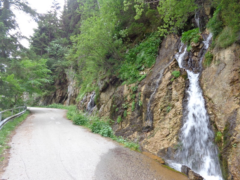 Radweg bei der Salza Talsperre