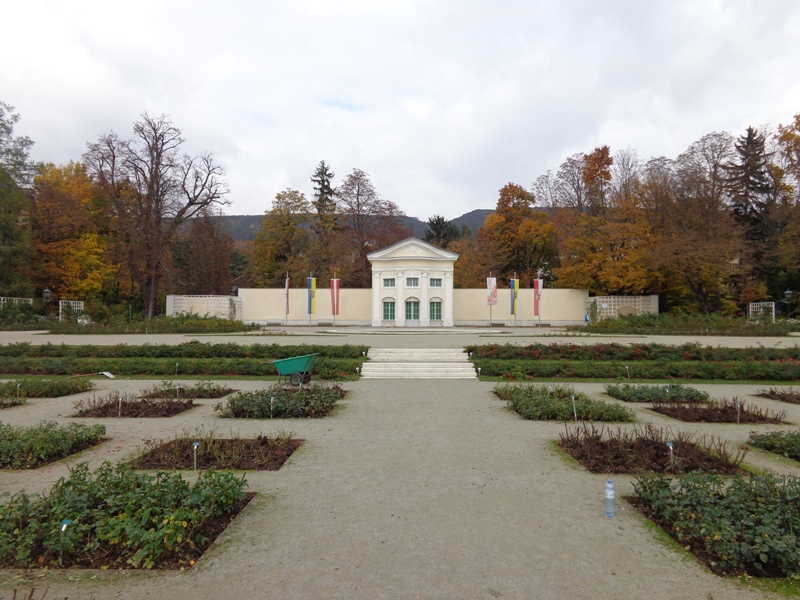 Rosarium im Doblhoffpark