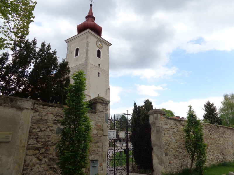 Friedhofsmauer Hl. Petronilla