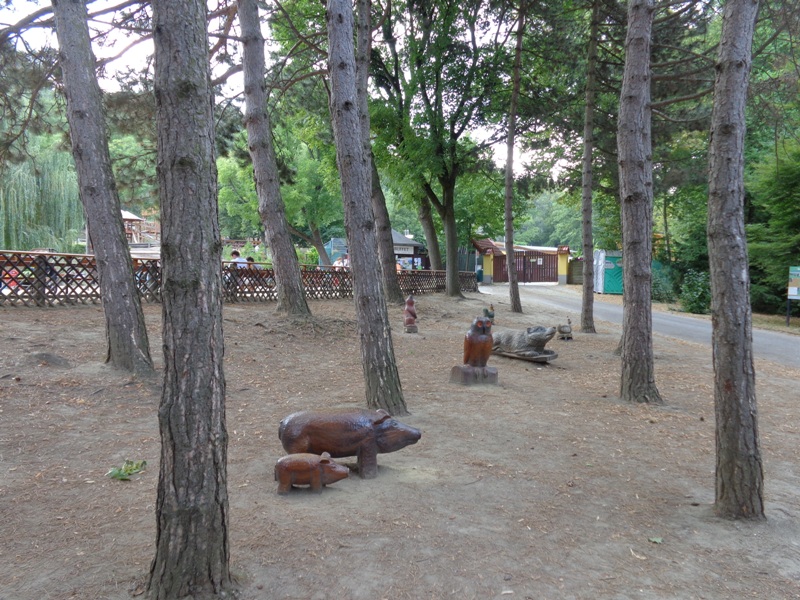 Holztiere in Pötzleinsdorf