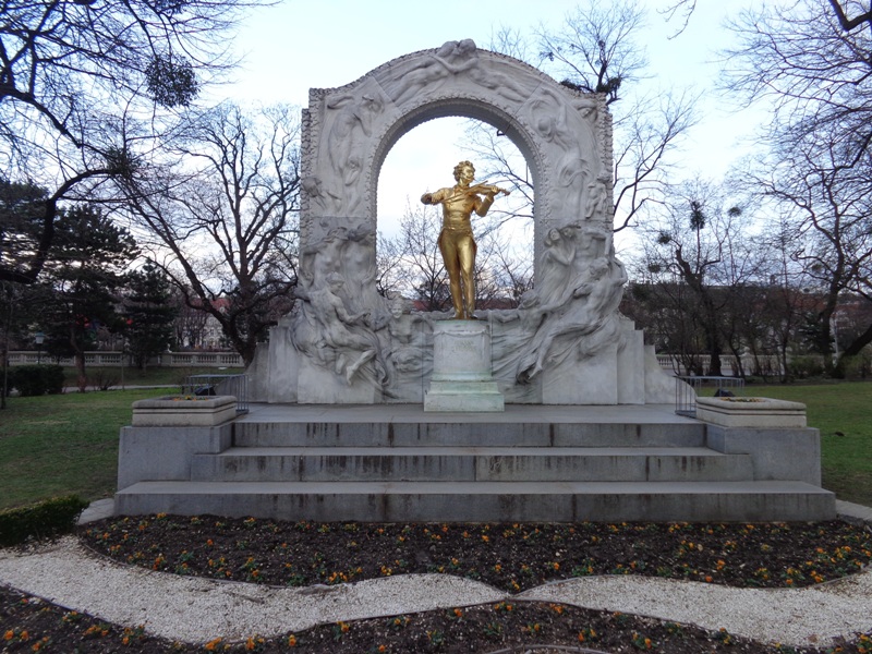 Johann Strauss Denkmal