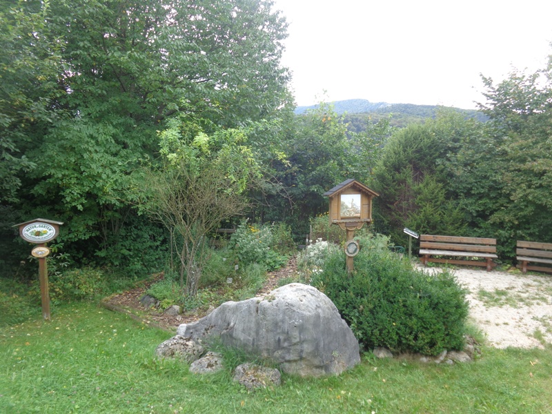 Naturgarten bei Scheuchenstein