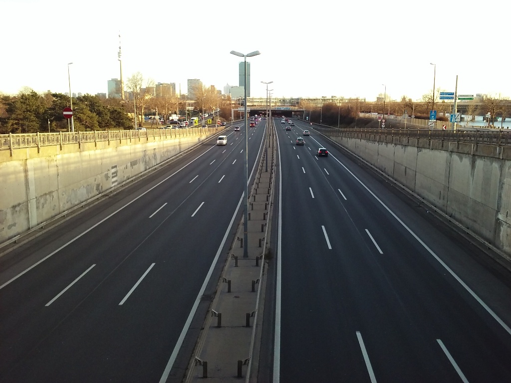 Donauufer Autobahn