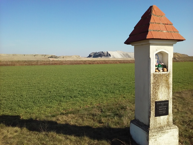 Abbaugebiet und Mayer Denkmal