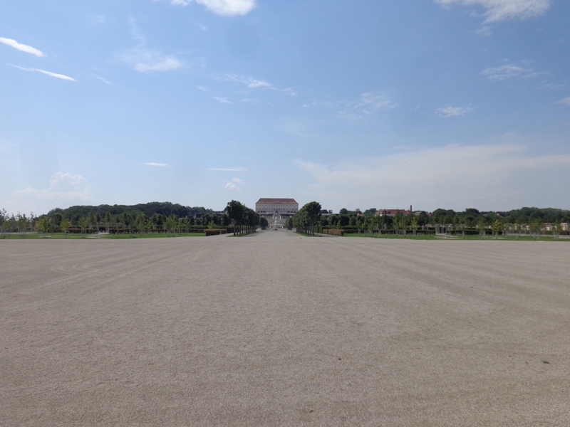 Platz vor dem Schlossgarten