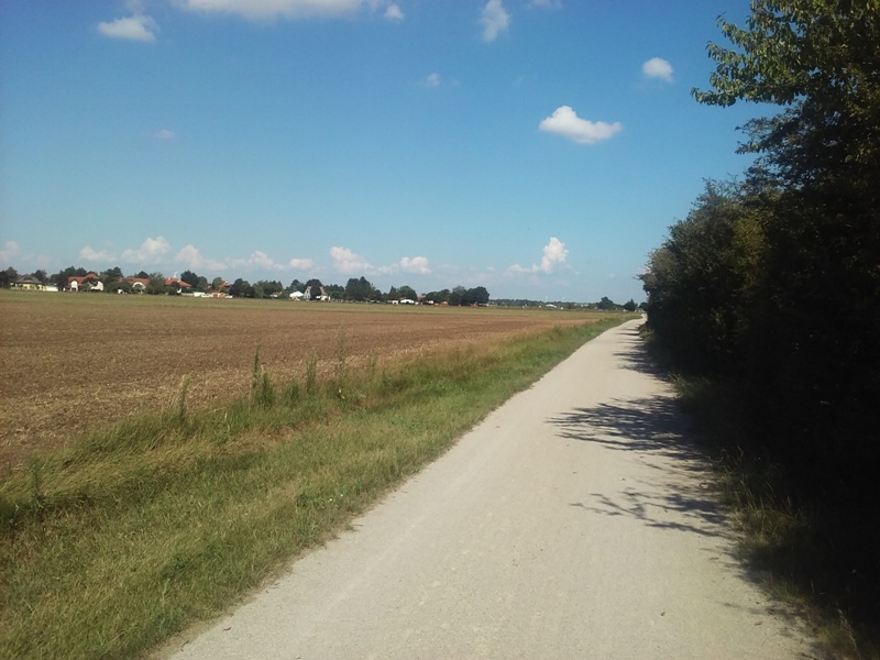 Radweg bei Helmahof