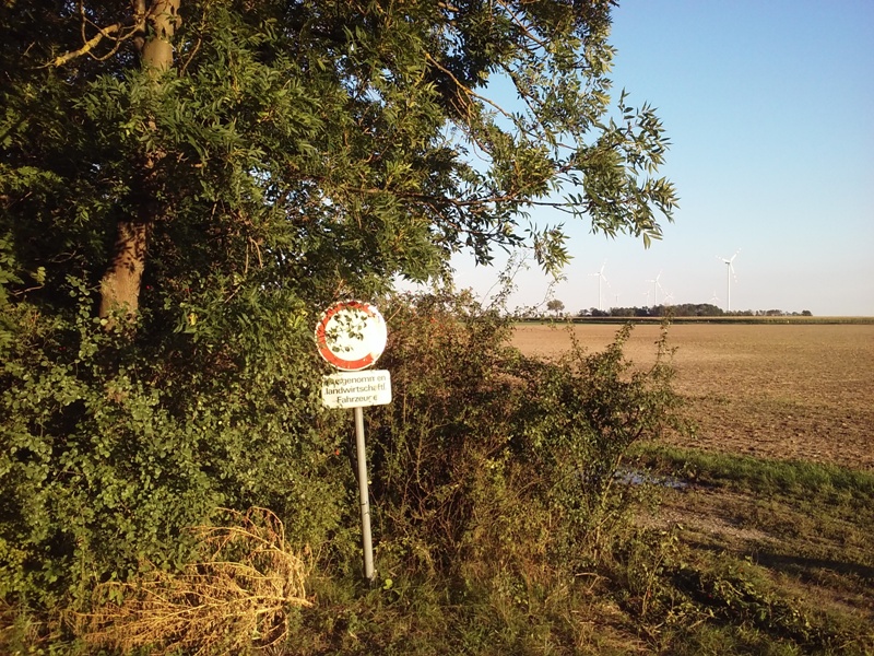 Verbotsschild bei Parbasdorf