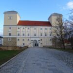 Haupteingang Schloss Wolkersdorf