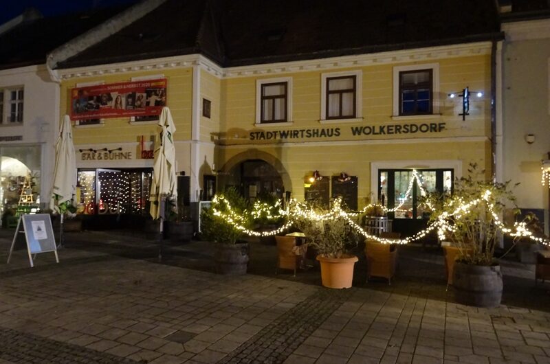 Weihnachtsdekoration am Stadtwirtshaus