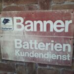 Banner Batterien Schild