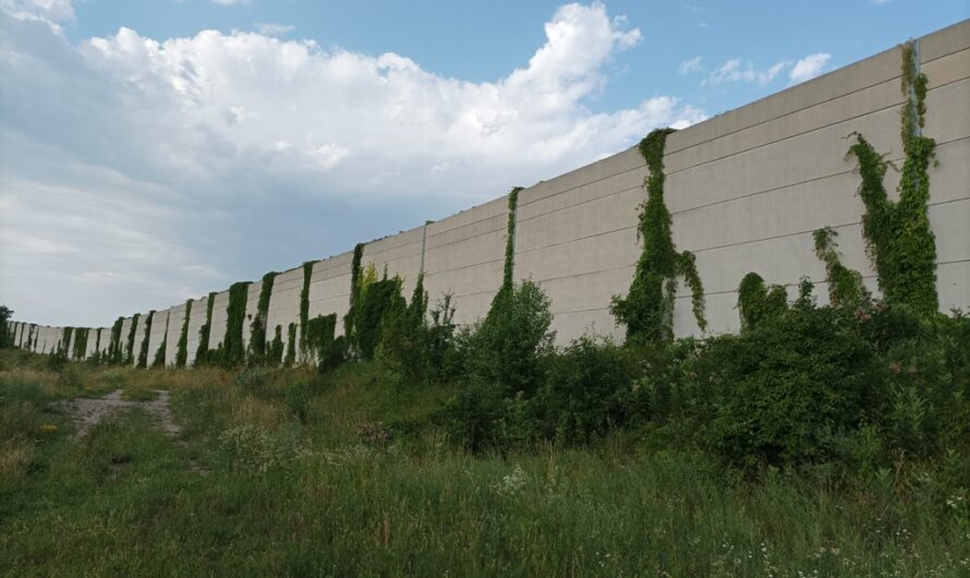 Lärmschutzmauer bei Kapellerfeld