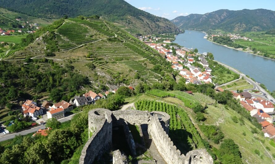 Ruine Hinterhaus an der Donau