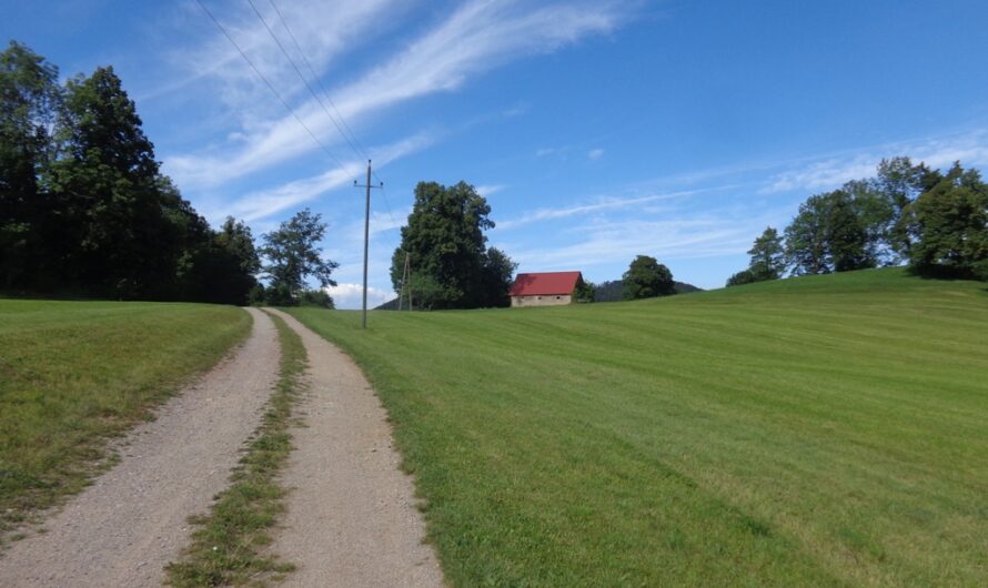 Wanderweg bei Grossach