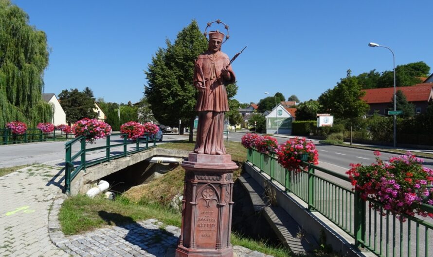 Johannes Statue